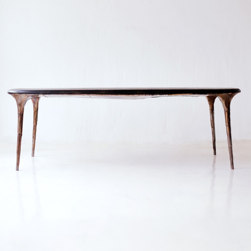 <a href="https://www.galeriegosserez.com/artistes/loellmann-valentin.html">Valentin Loellmann </a> - Spring/Summer - Table